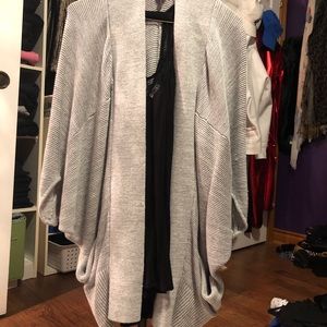 👏🏻WEEKEND SALE 👏🏻 Dynamite Grey Sweater